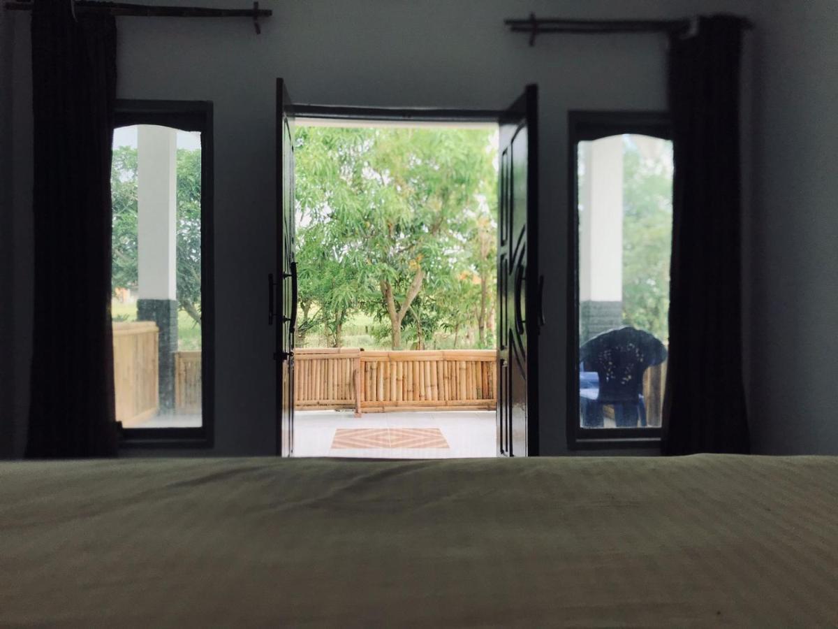 Tiara Homestay Plambi Экстерьер фото